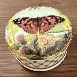 Falcon china Trinket box - Staffordshire England made Butterfly & Flowers Mint